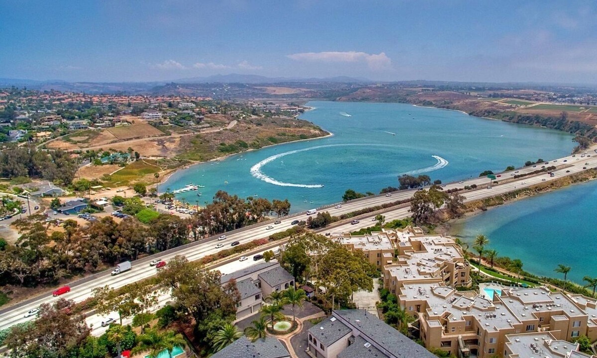 Carlsbad Condo | Lagoon view condo steps to Carlsbad State Beach