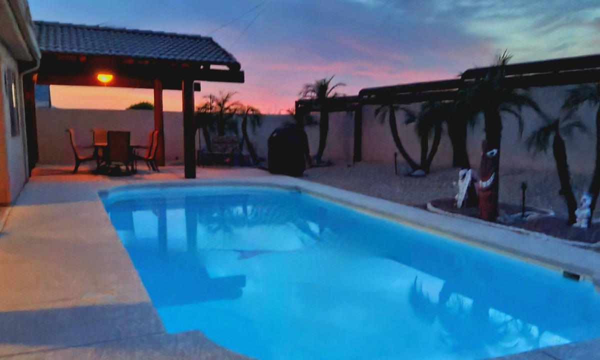Lake Havasu City House | Lake Havasu Pool Garage/Boat Parking 5Min Riviera Marina London Bridge & DT