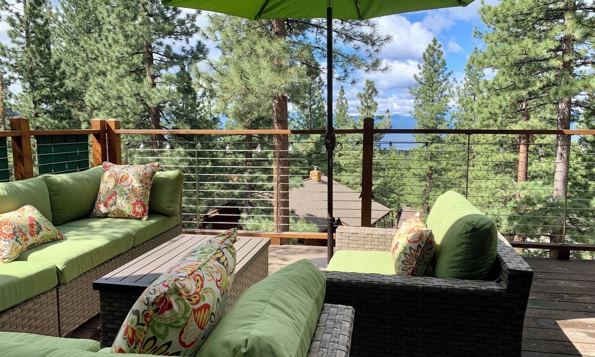 Incline Village House | Lake Tahoe Lodge Huge Deck Seasonal Hot Tub Lake Views BBQ