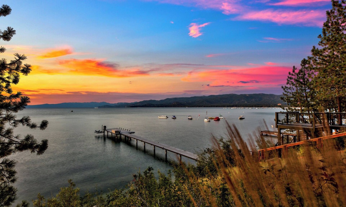 Al Tahoe House | Lakefront South Lake Tahoe Luxury Villa LUXE03
