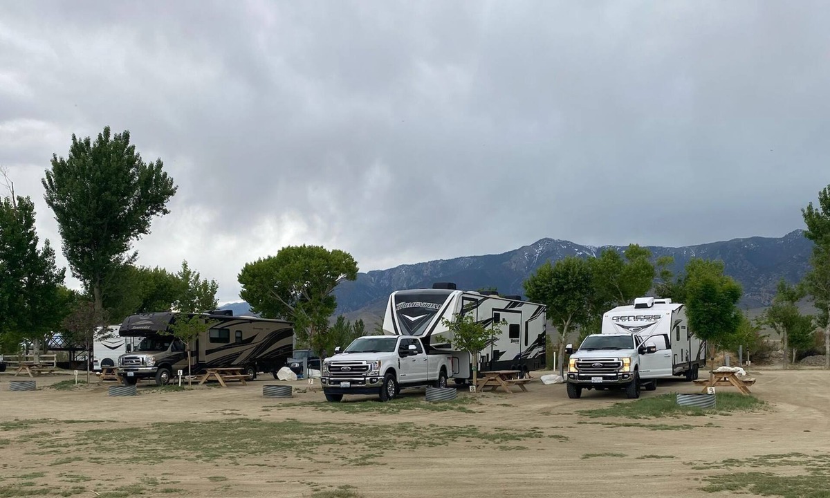 Olancha RV Rental | Lakeside Camping RV Site #11 near Alabama Hills