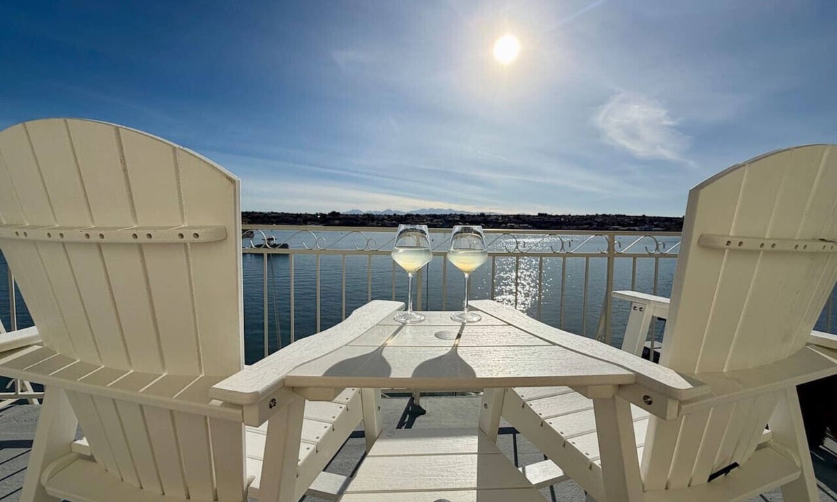 Victorville House | Lakeside Paradise - Hot Tub, Dock, 5bdrm, Firepit