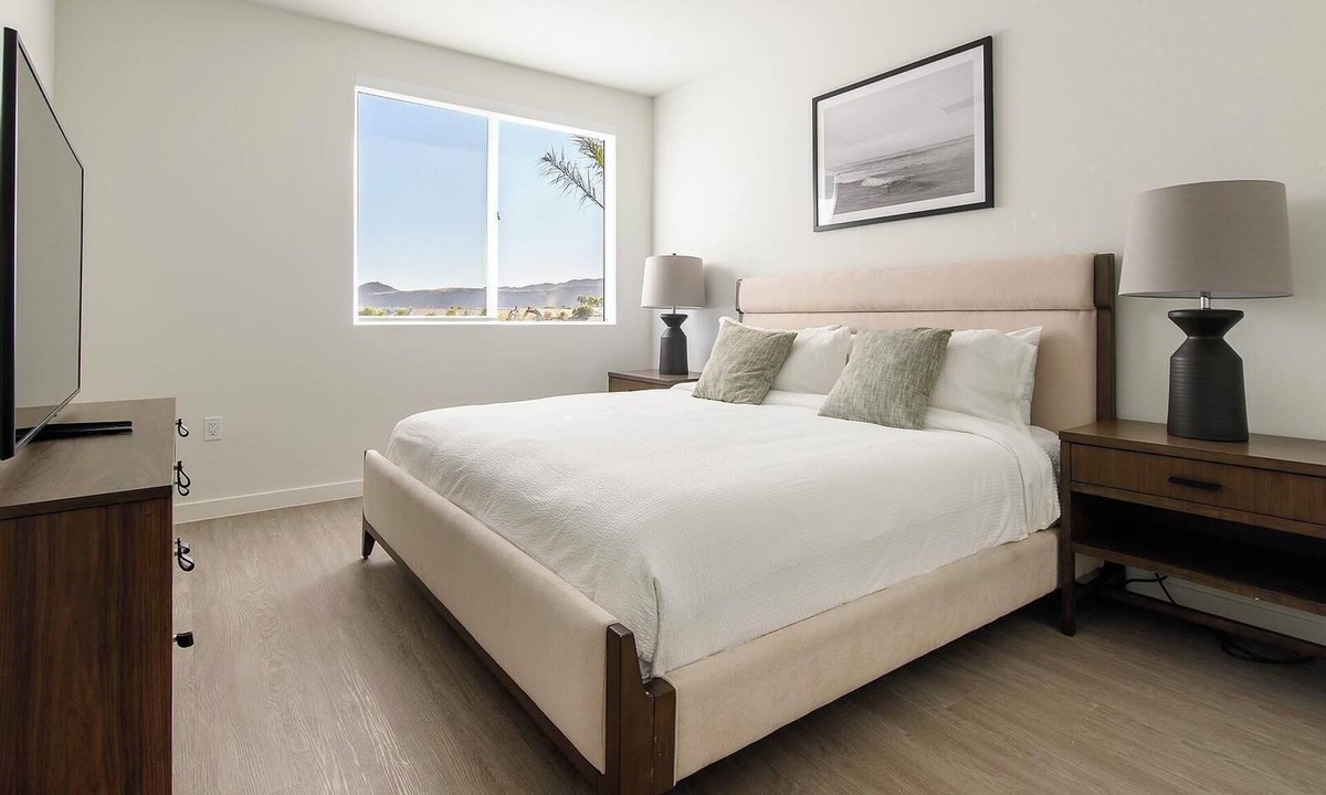 Rhodes Ranch Apartment | Landing | Beautiful 2BD, Gym, Rooftop Lounge