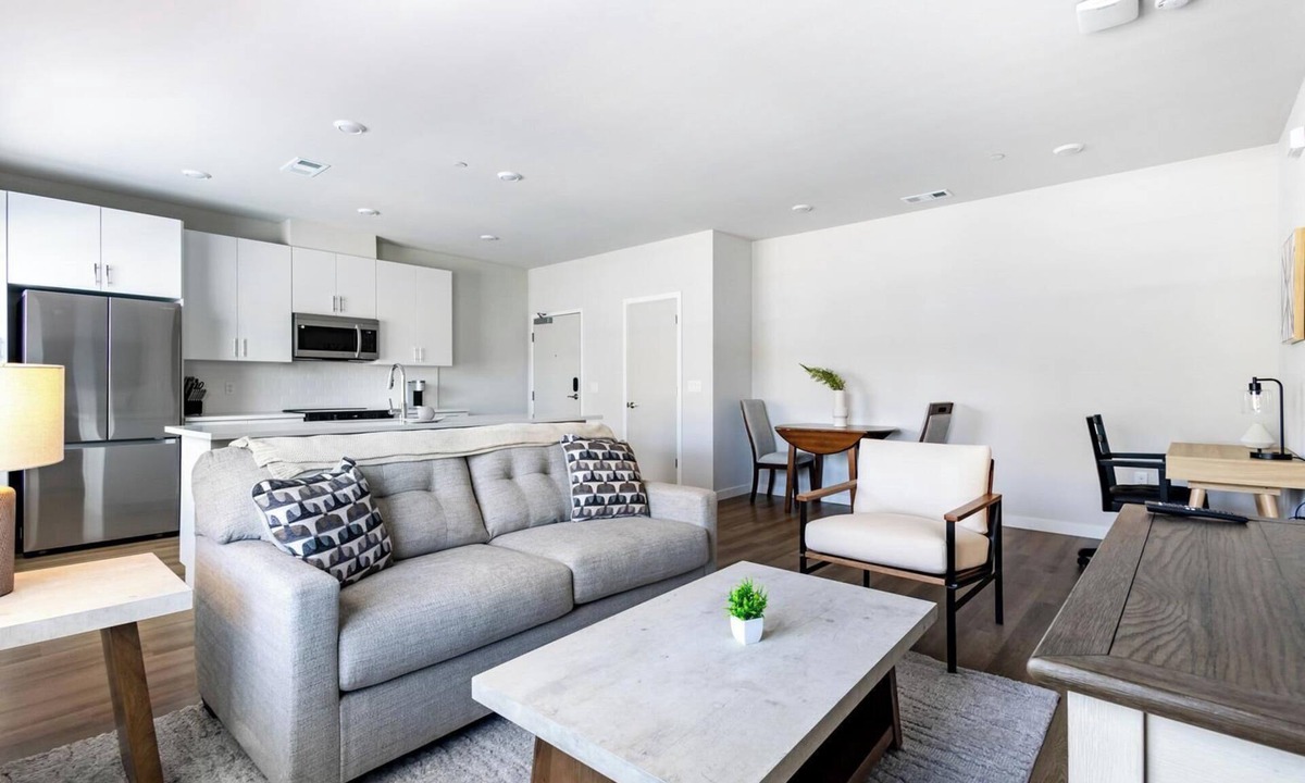 Santa Rosa Apartment | Landing | Stylish 1BD, Courtyard, Clubhouse
