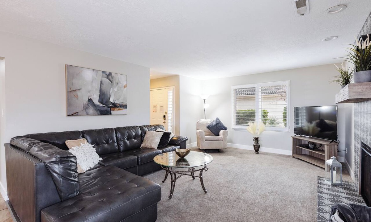 St. George Condo | Las Palmas Resort | All Inclusive Amenities Resort | Bottom Level | Great View | # 401