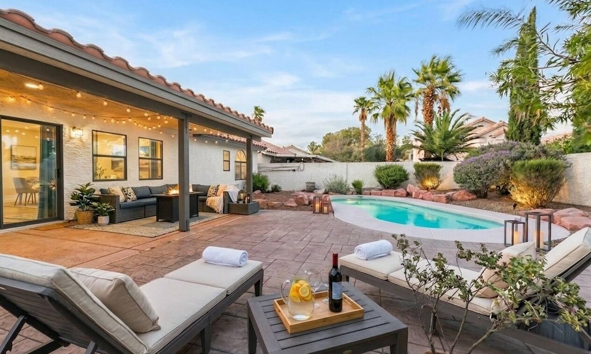 Las Vegas House | Las Vegas Oasis: Pool, Game Room, Arcade, EV Charging
