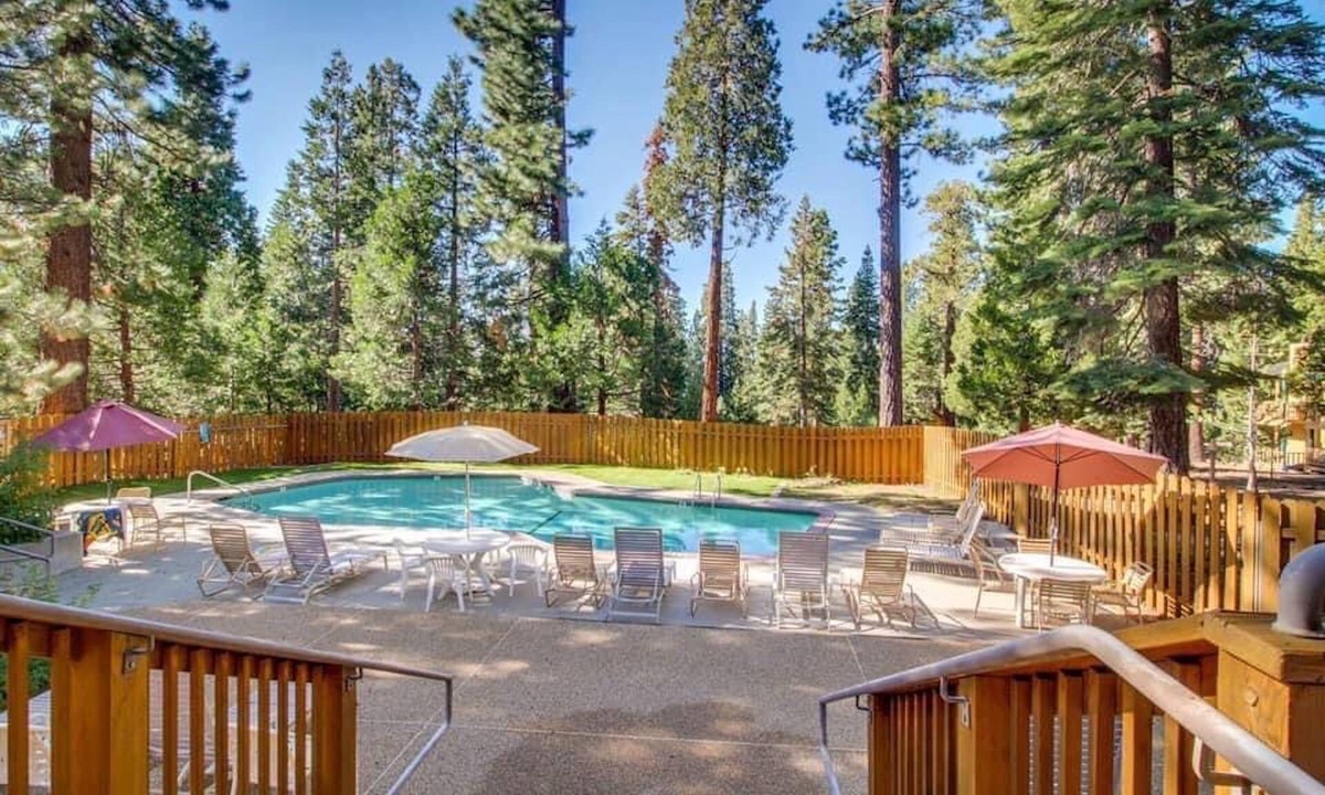 Kings Beach Condo | Lazy Bear PINK 5min From Kings Beach & Northstar Pool Spa Game Room