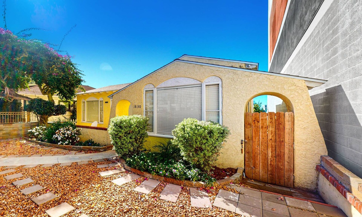 Little Italy House | Little Italy Charmer