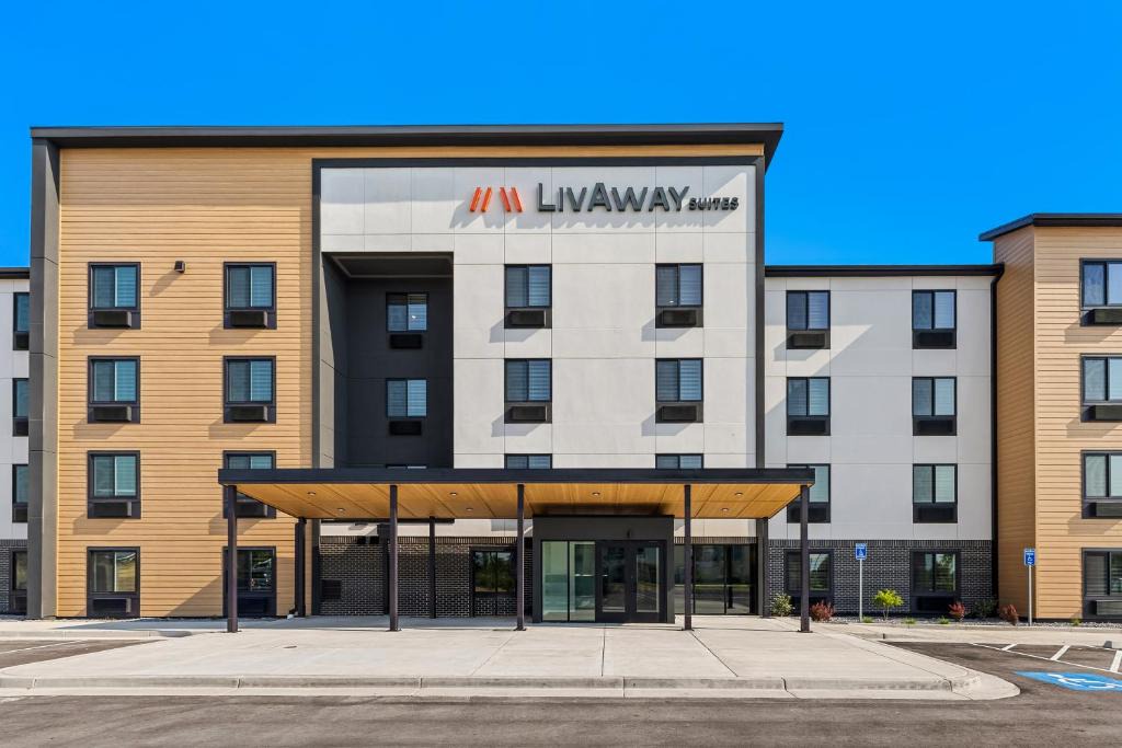 Surprise Hotel | LivAway Suites Phoenix-Surprise