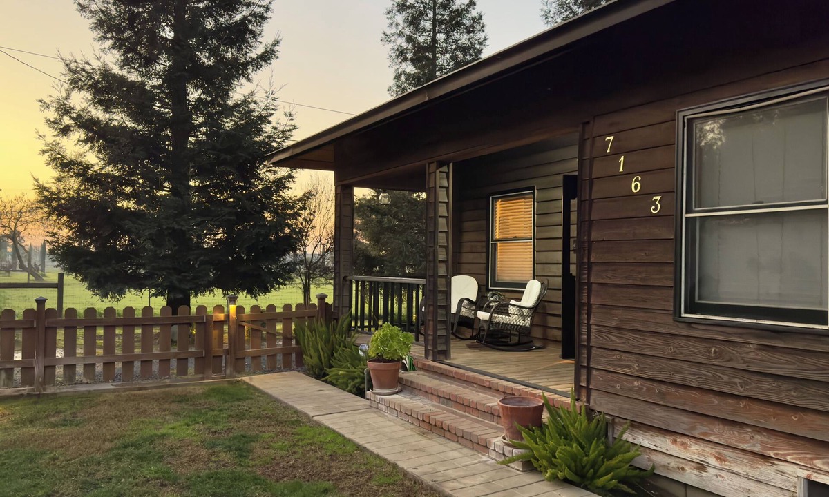 Victor Cottage | Lodi Wine Cottage | Private Property near Wineries