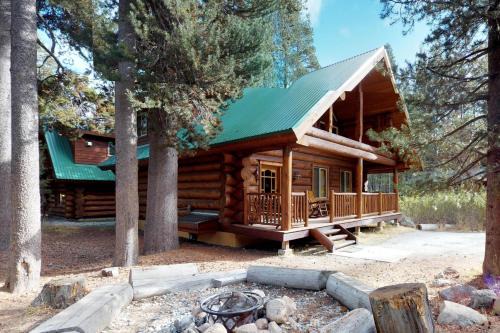 Lakeshore House | Loggers Landing