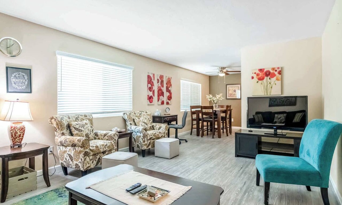 Visalia Apartment | Longer Stay Great Value, Blks from Med Center, Downtown