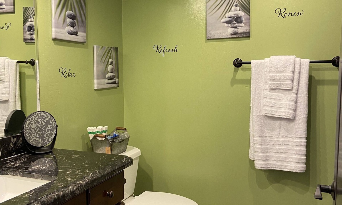 Deer Valley Apartment | Lookout Mountain Suite | stylish studio w kitchen |