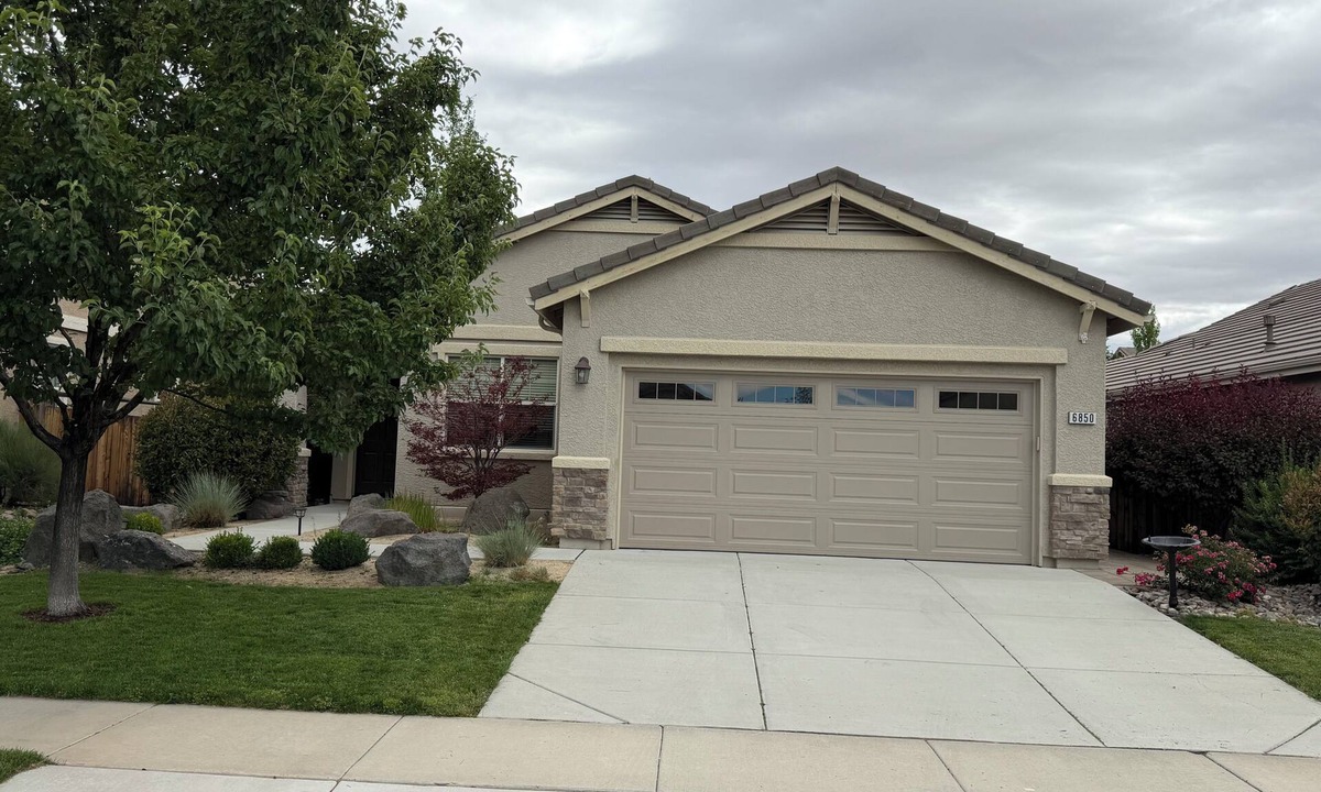 Sparks House | Lovely 3-bedroom handicap accessible, family friendly house in Spanish Springs