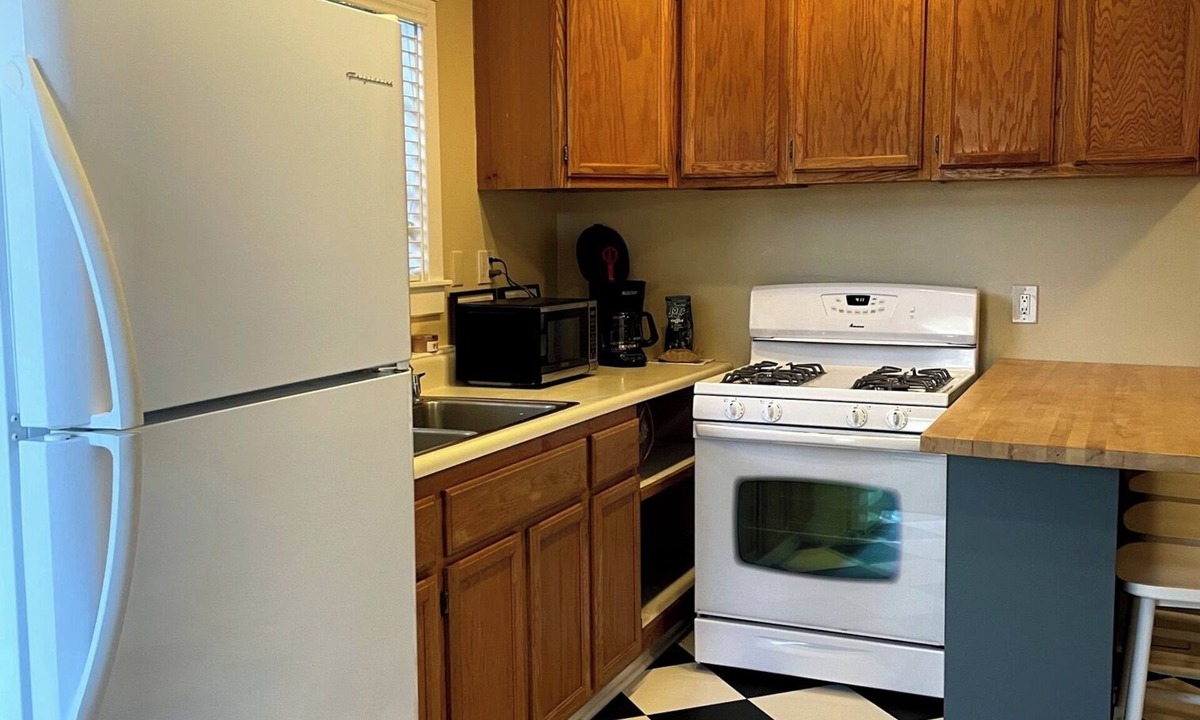 Freestone Apartment | Lovely guesthouse in Sebastopol, walk to town