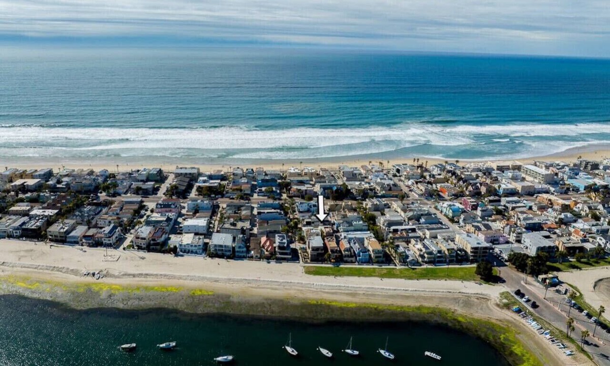 Mission Beach Condo | Lovely Mission Beach Retreat