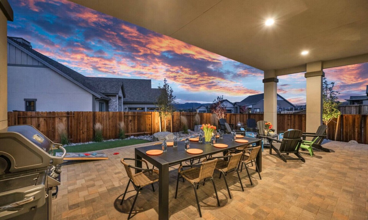 Carson City House | Luxe 1-Level Home | Family-Friendly | Lush Yard | Steps to Hike & Golf