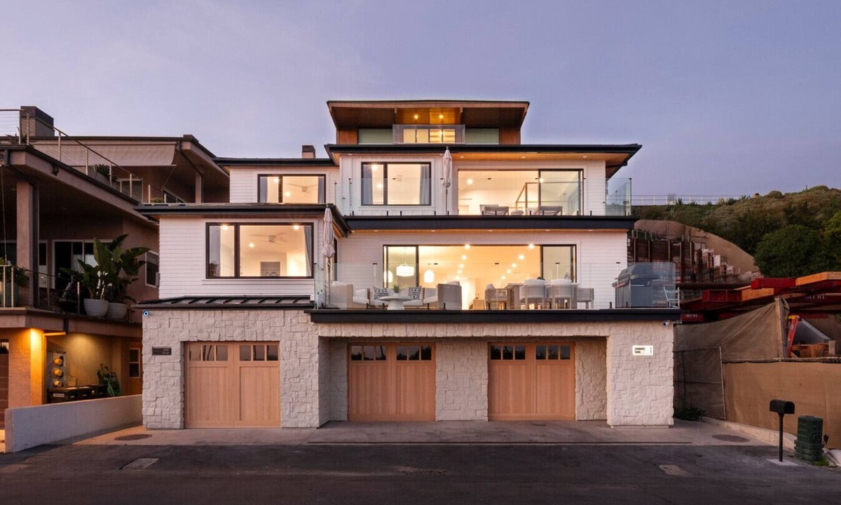 Corona del Mar House | Luxe Oceanfront Home | 4-BR | Hot Tub + Sauna