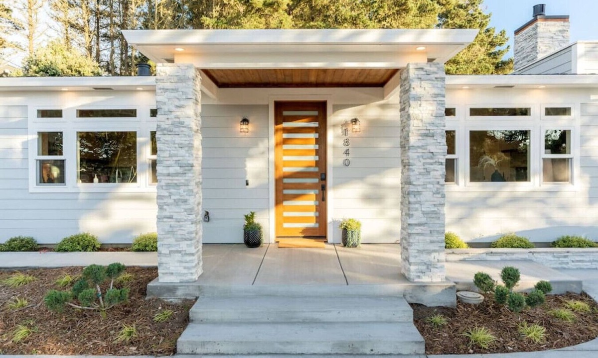 Bodega Bay House | Luxe Surf Shack | Rooftop Hot Tub, Games + Near Beach