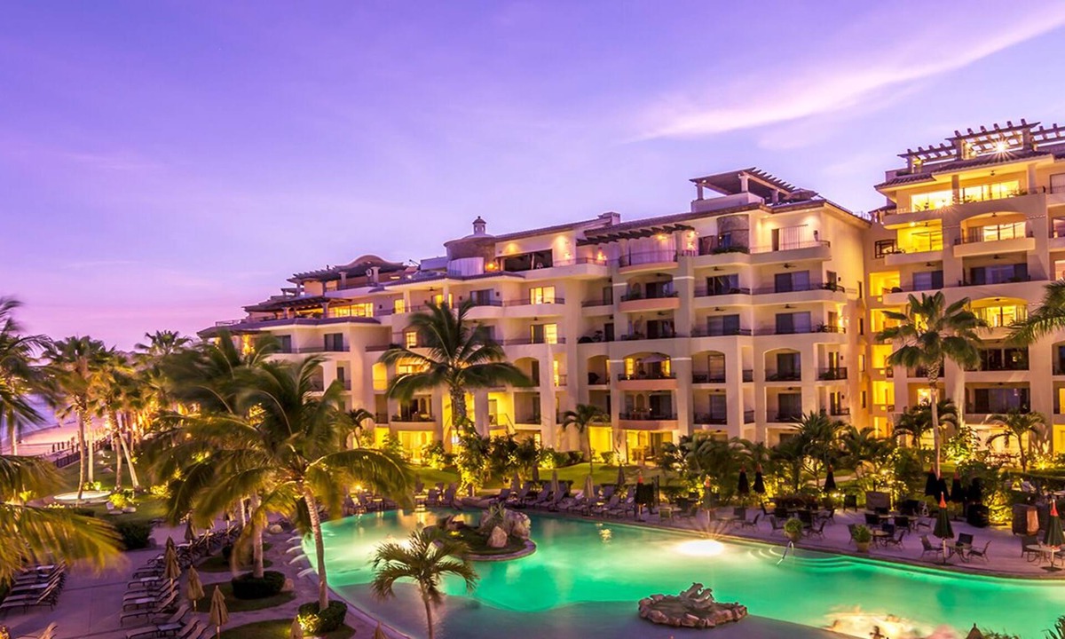 Cabo San Lucas Resort | Luxurious 2 Bedroom Condo on El Medano Beach - Villa La Estancia