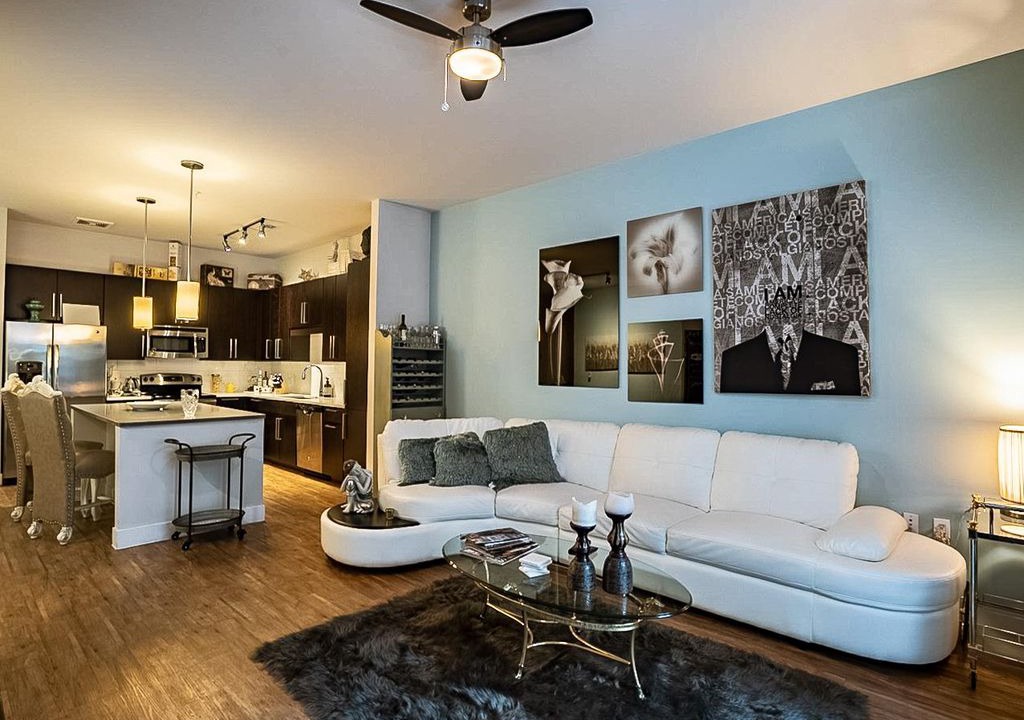 Thunderbird Industrial Airpark Apartment | Luxury 1000+ Square-Foot Condo in North Scottsdale (Unit 1040)