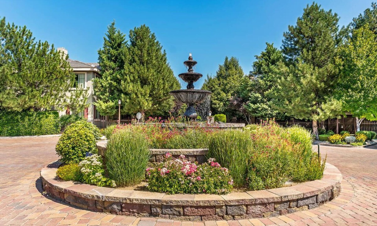 Reno/Tahoe Airport Condo | Luxury 1BR Condo – Resort Amenities & Mountain Views – 3-Month Minimum