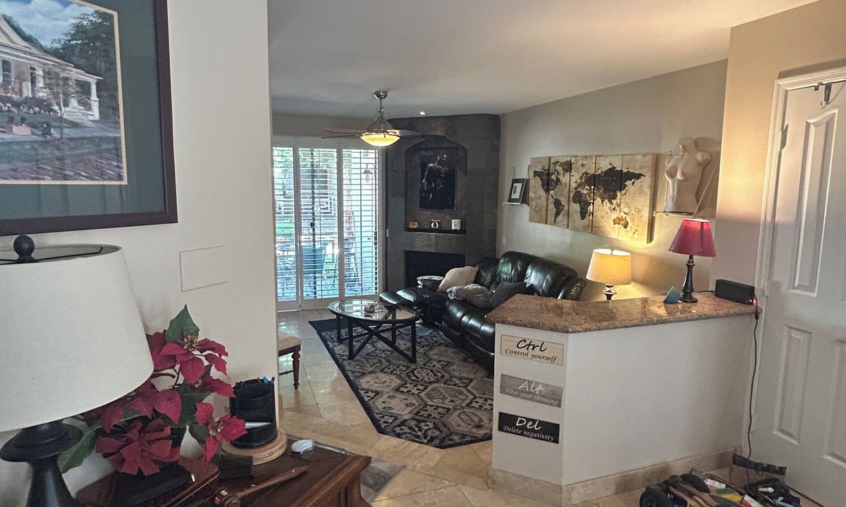 Camelback East Condo | Luxury Condo By Biltmore Country Club Golf Course off of Camelback and 32nd.