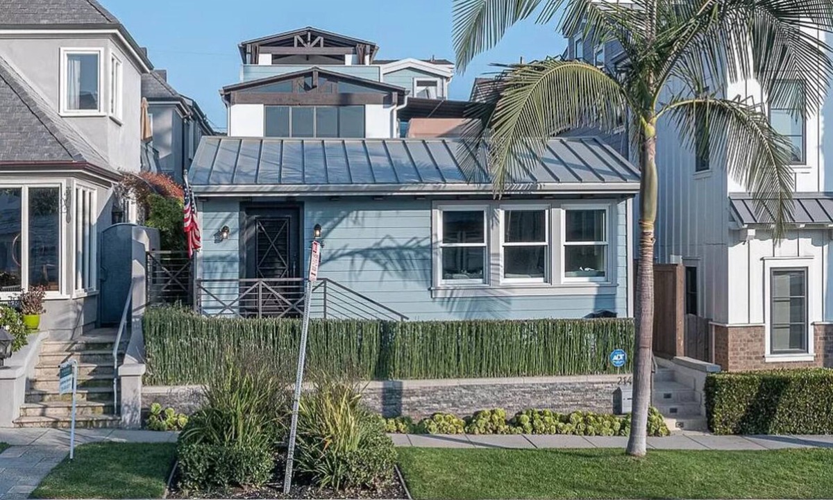 Corona del Mar House | Luxury Living in Newport Beach