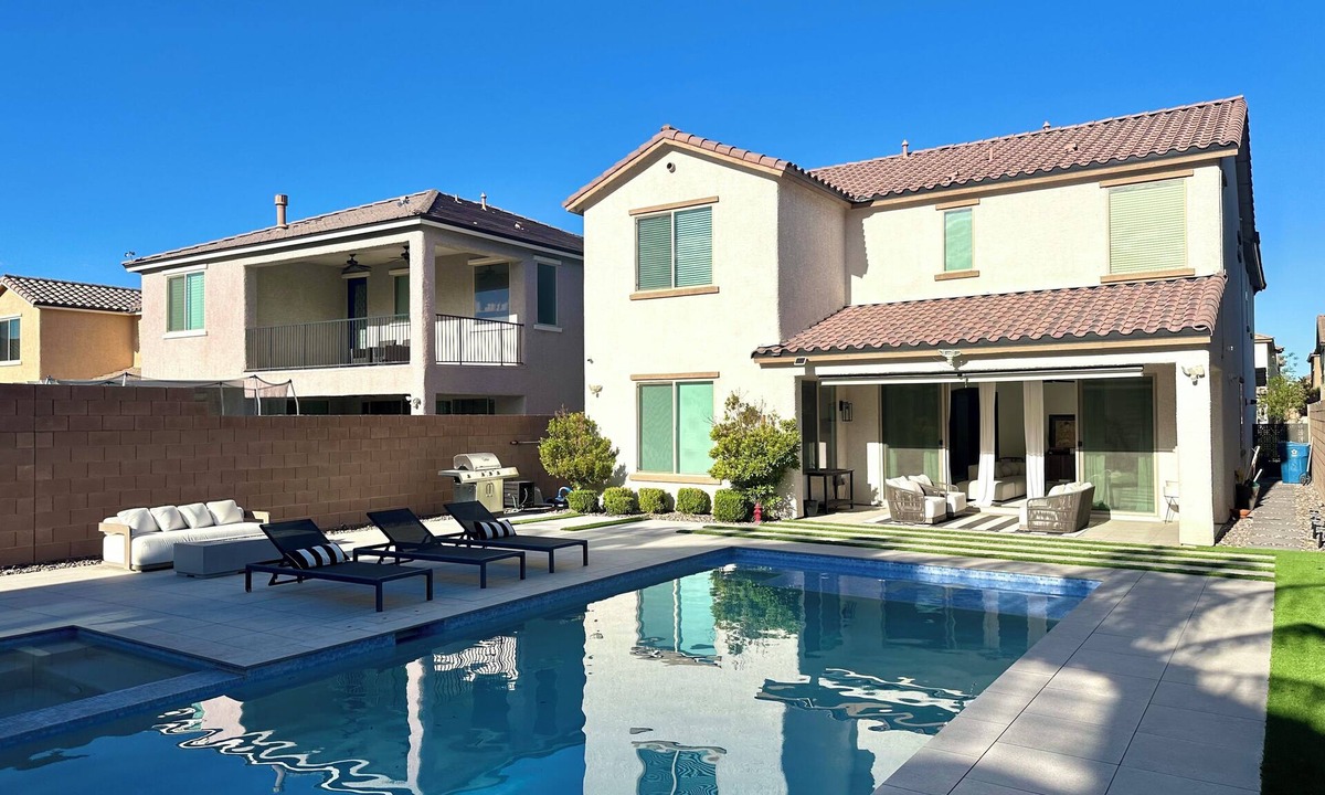 Rhodes Ranch House | Luxury Modern Retreat with Pool & Spa – Near the Strip