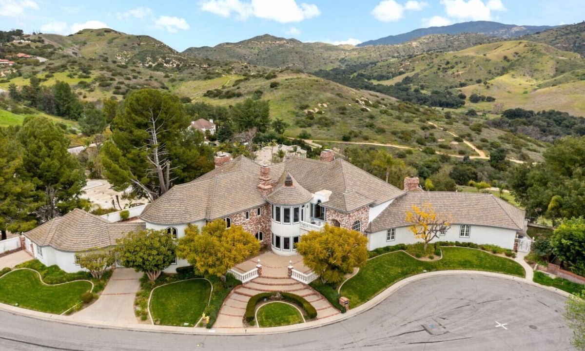 Anaheim Hills House | Luxury Oasis w/Panoramic Views