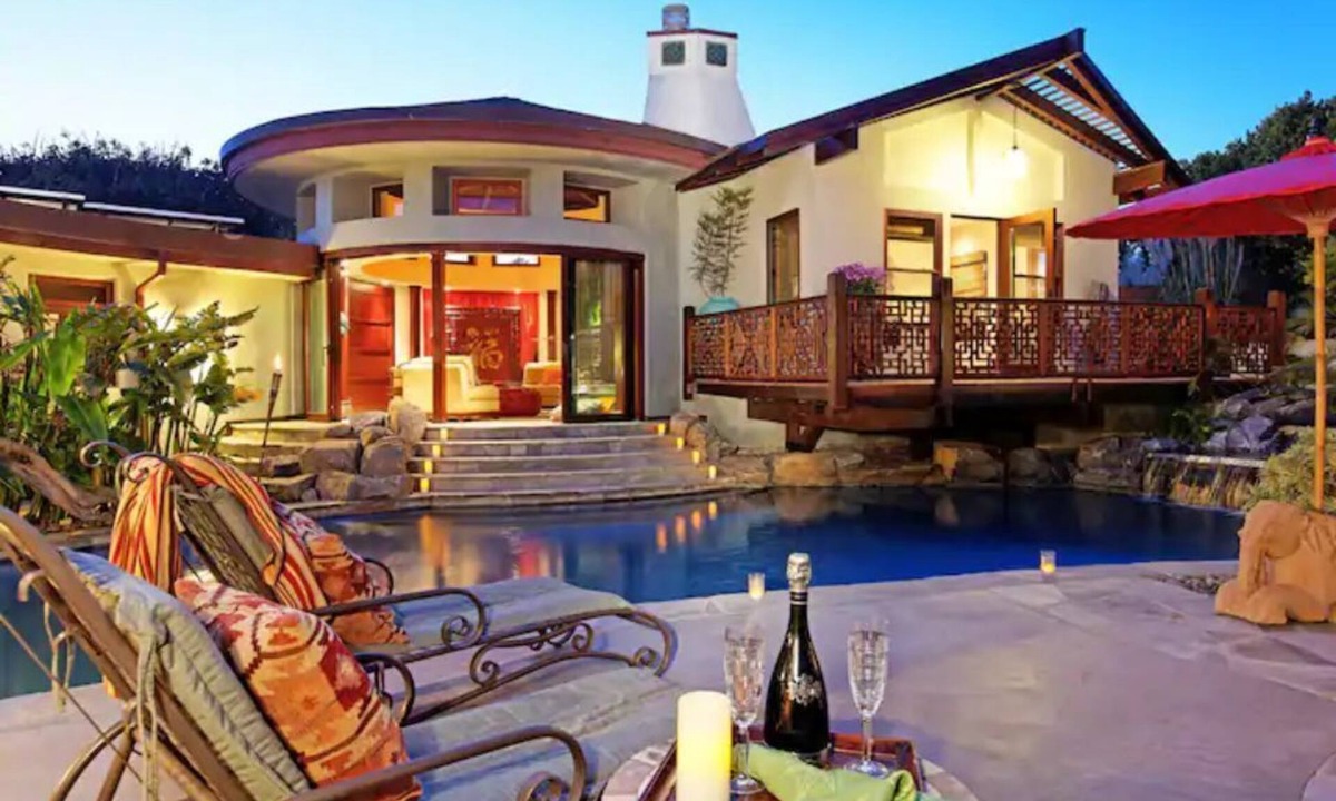 Muirlands Villa | LUXURY VILLA RETREAT w/ROOF DECK, POOL, SPA, SEATED FIRE-PIT, PANORAMIC VIEWS