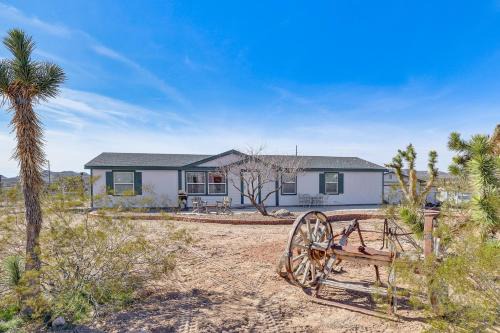 Dolan Springs House | Magnolia Manor House: Desert Escape, Mtn Views