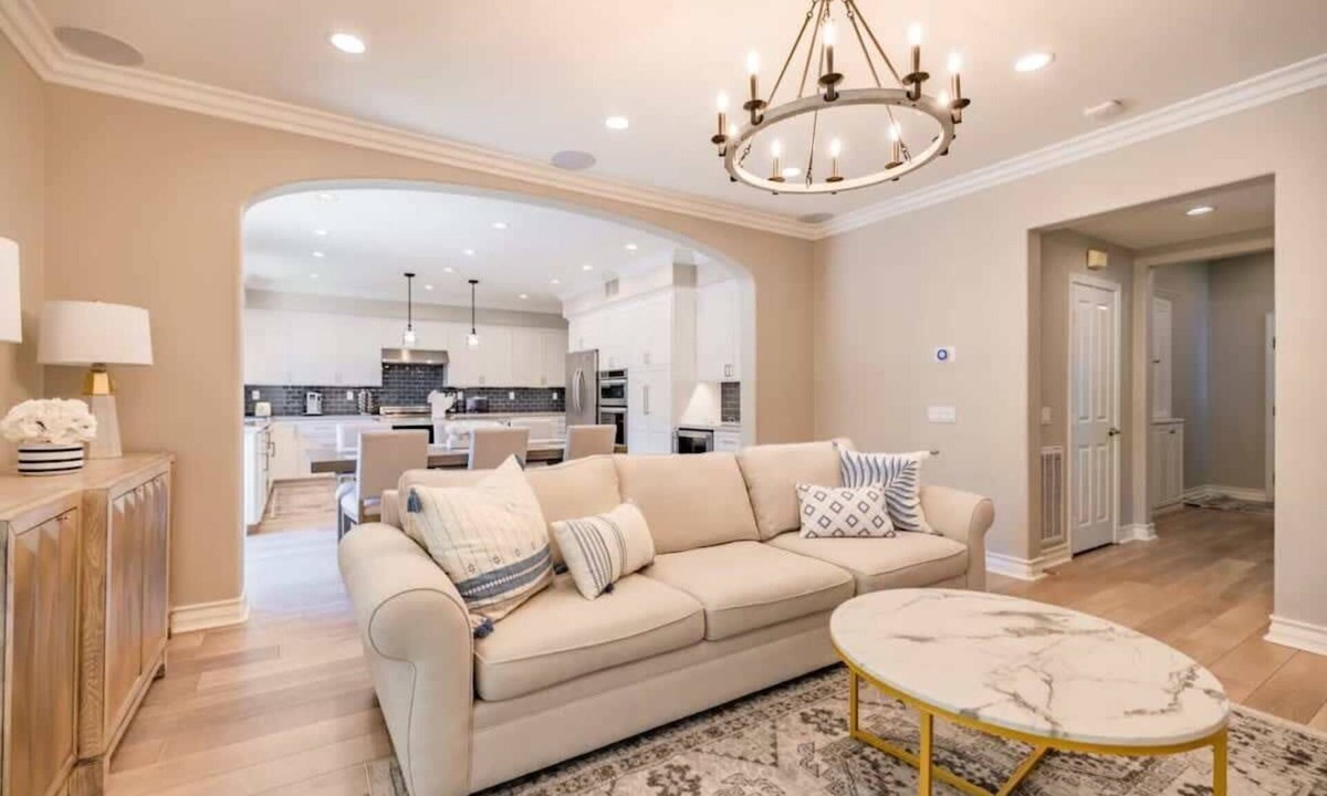 Woodbury House | Marbella Lane - Modern and Sophisticated Home
