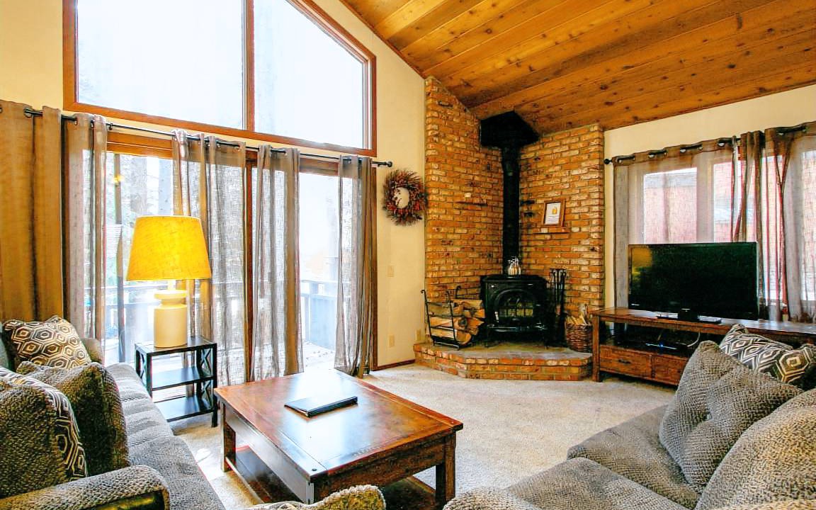 Mammoth Lakes Condo | Meadow Ridge 7
