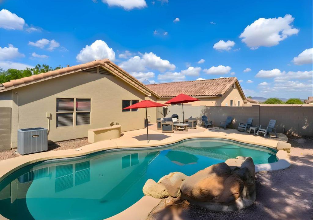 East Mesa House | Mesa Oasis Private Pool Fire Pit Sleeps 6