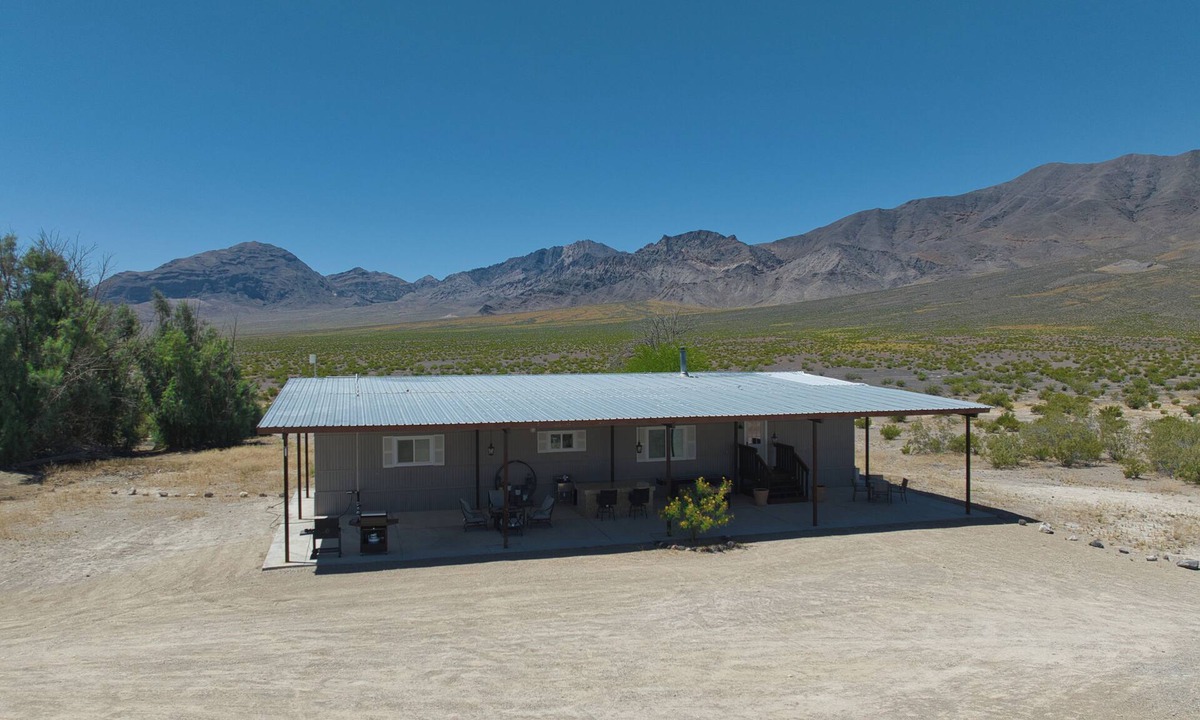 Park Village House | Million Dollar View close to Death Valley and remote for Perfect Stargazing