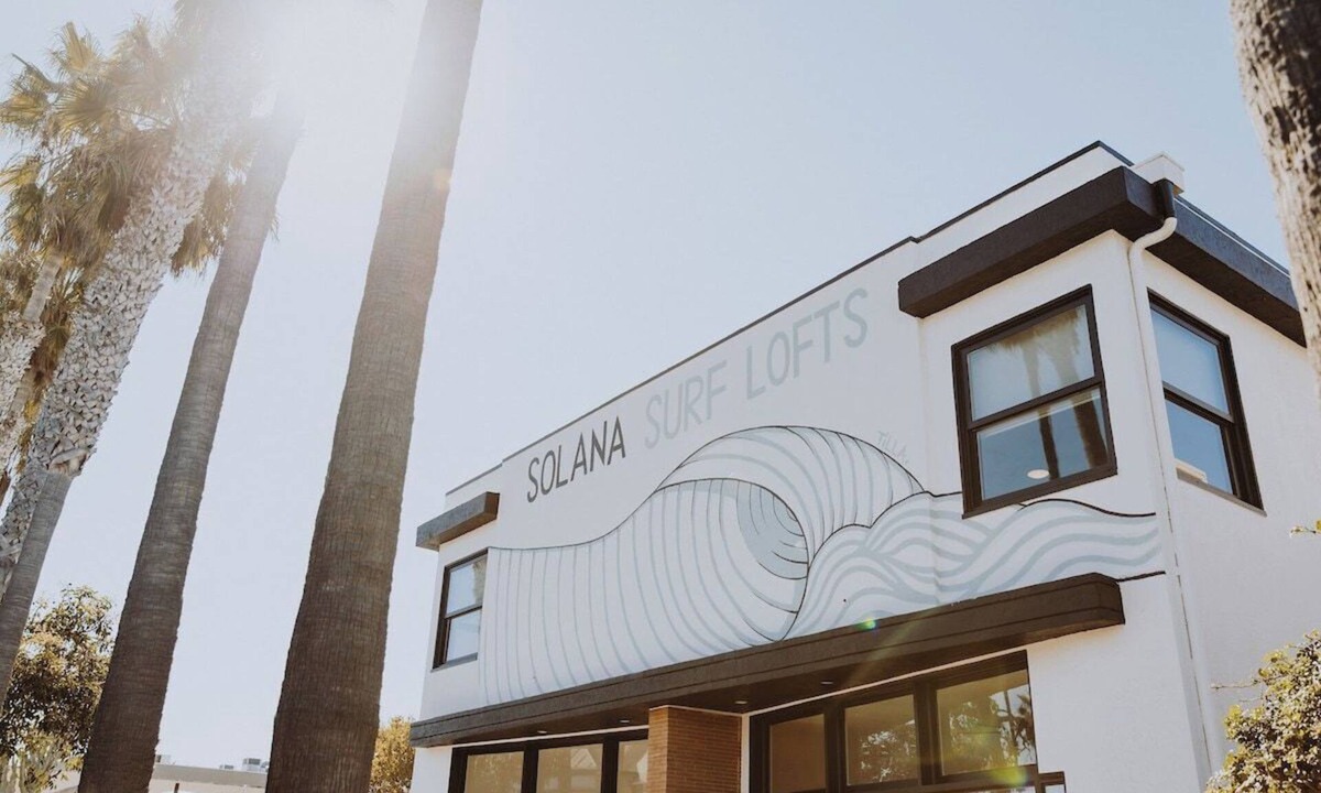 Olde Solana Beach Apartment | Minimalist, High End Design - Solana Surf Loft