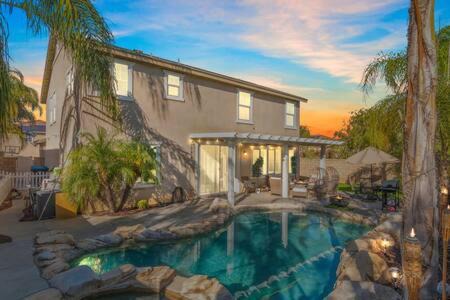 Temecula House | Minutes to Wineries Outdoor Oasis Pool Table