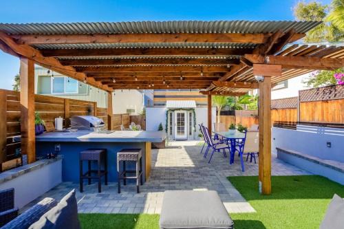 Bay Park Apartment | Mission Bay Studio Retreat