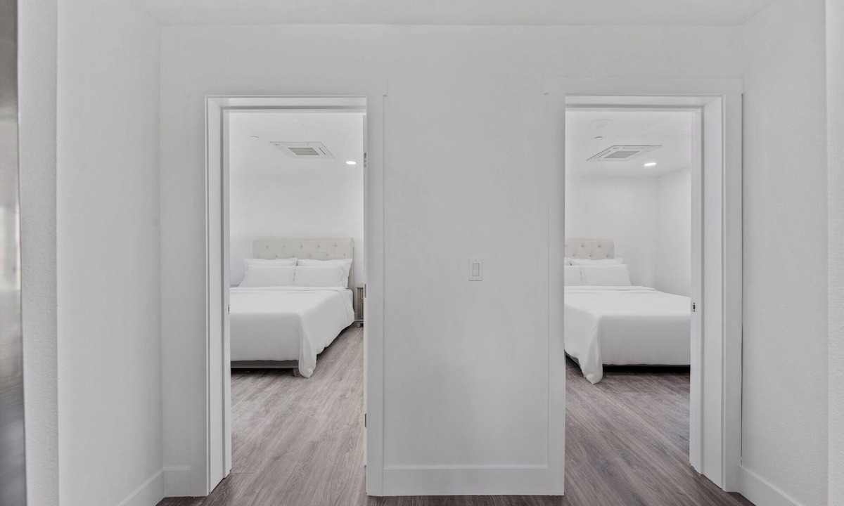 Topaz Lake Apartment | Modern 3-bed, 2-bath suite with a beautiful view of Topaz Lake.