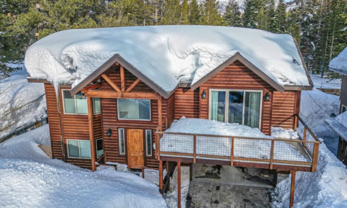 Tahoe Paradise Cabin | Modern 4/2.5 Chalet—Lake Baron @ South Lake Tahoe