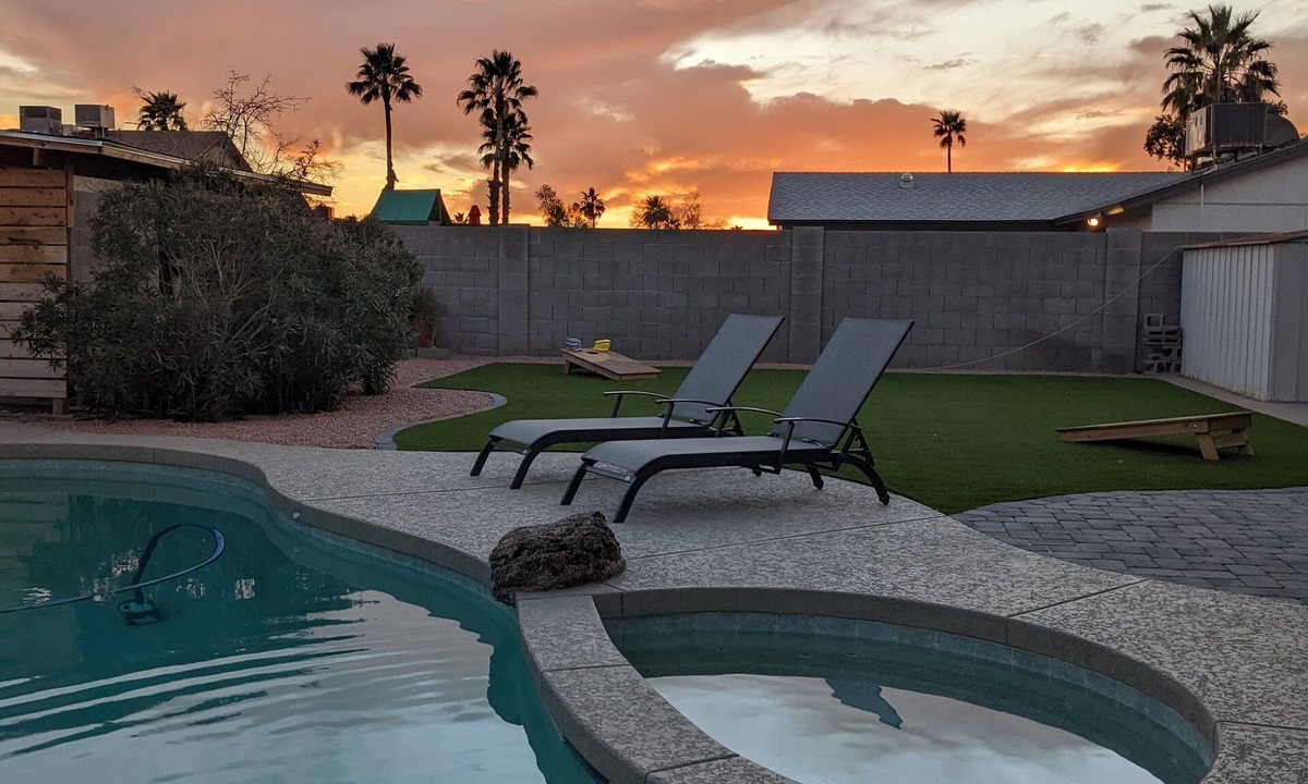 Chandler House | Modern Casita w/Backyard Oasis Pool & Hot tub