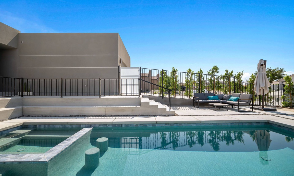 Desert Hot Springs House | Modern Desert Oasis – Pool, Spa and Mountain Views