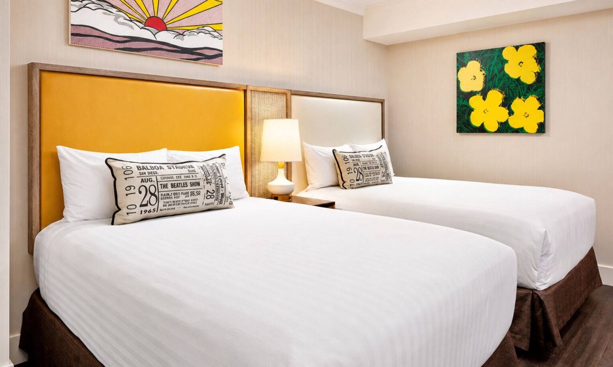 Civic Core Hotel | Modern Double Room Steps from Gaslamp, Bayfront & Little Italy Dining