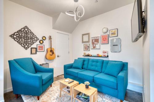 Hosford-Abernethy House | Modern Flat Perfect Location 2BR - Sleeps 4
