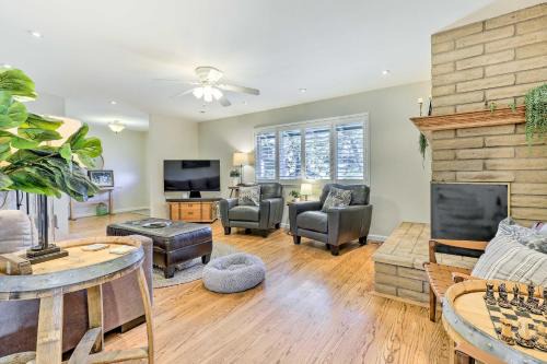 Petaluma House | Modern Home in Napa Area w/Hot Tub & Game Room!