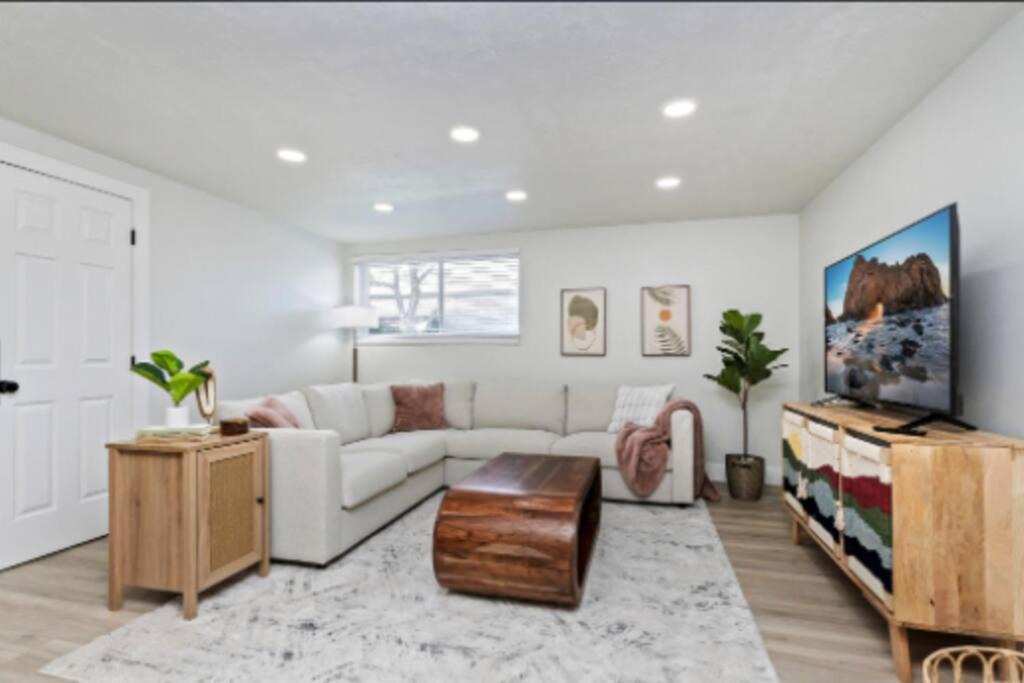 South Salt Lake Apartment | Modern Sugarhouse Condo Near Ski & Downtown