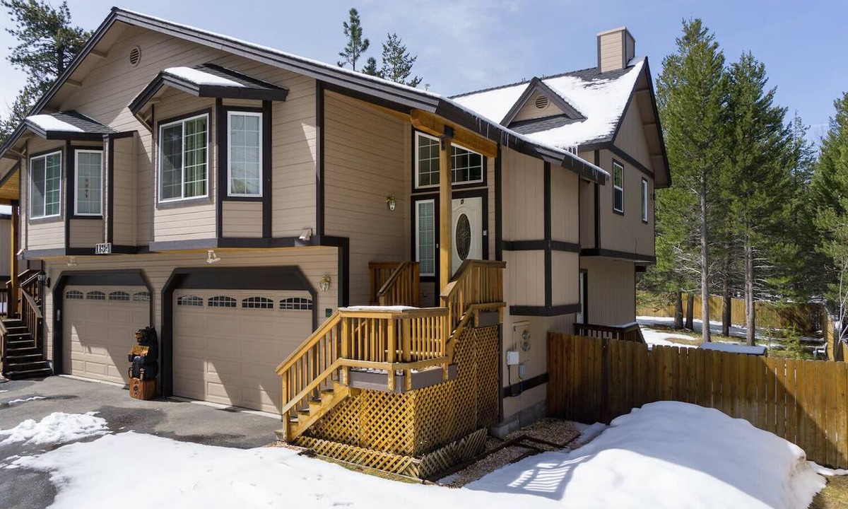 Tahoe Valley Condo | Moonlight Ridge - 30+ Day Vacation Home Rental