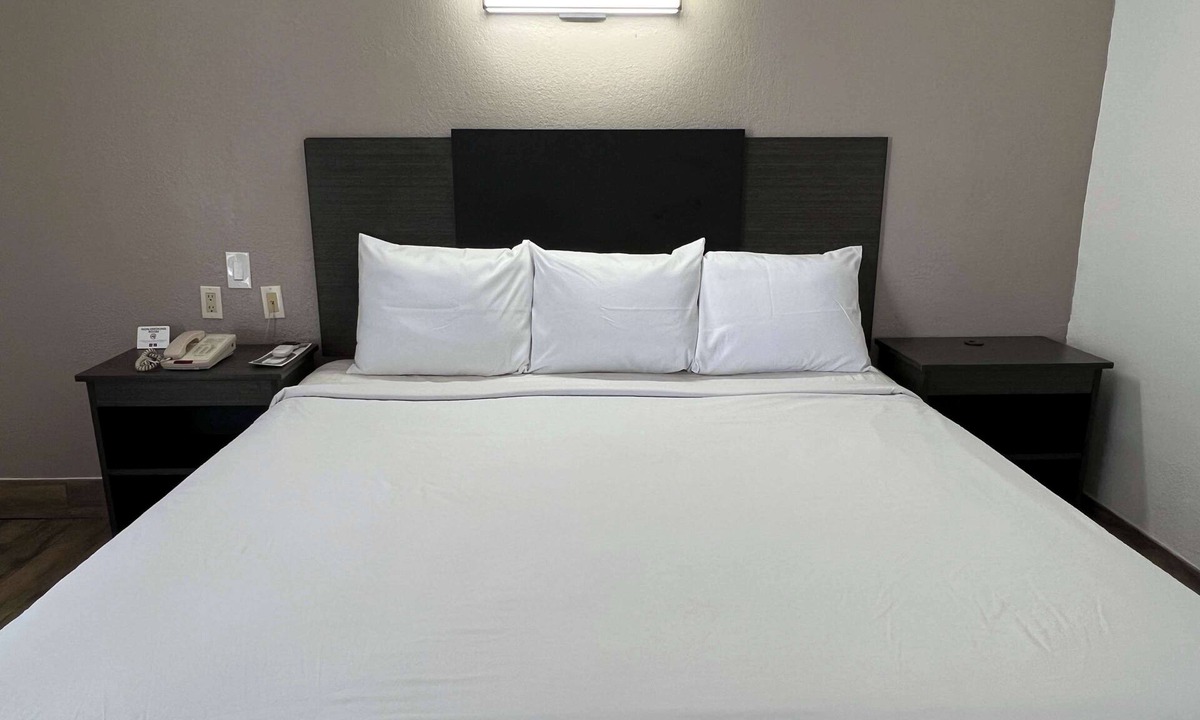 Anaheim Hills Hotel | Motel 6 Orange, CA - Anaheim