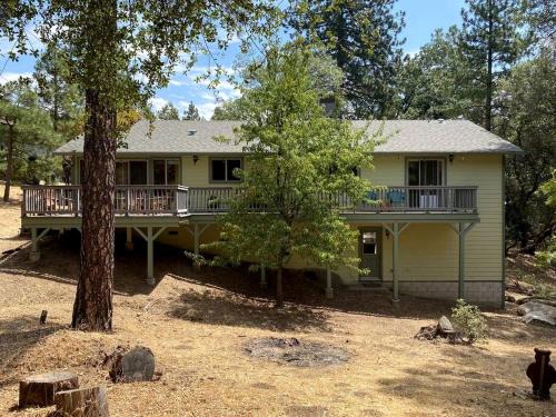Wishon House | Mountain Family Cottage Ideal for Outdoor Adventures in Ohio